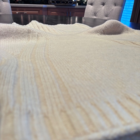 Hugo Boss Short Sleeve cowl neck sweater - Size S - Picture 10 of 10